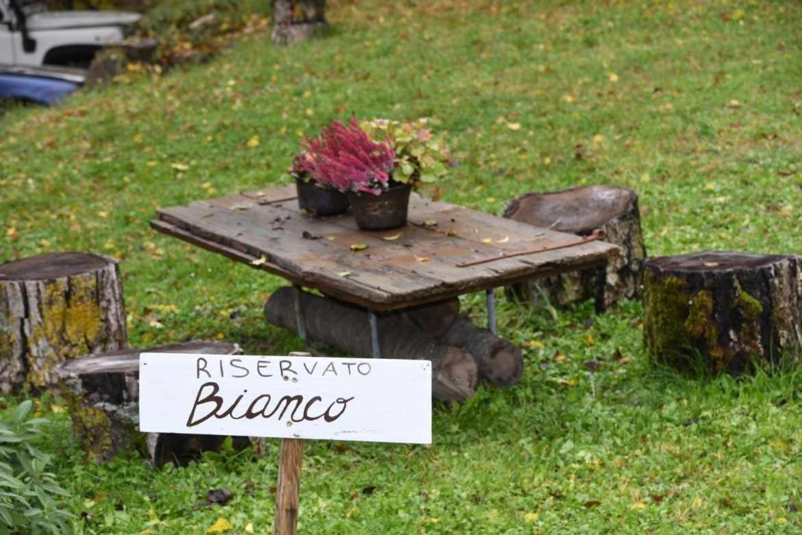 Agriturismo Montesalce غوبيو المظهر الخارجي الصورة